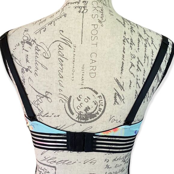 Victoria’s Secret Pink Blue Floral Wear Everywhere Bra 34DD - Picture 2 of 2